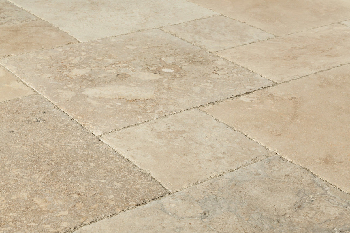 Antique Pattern Travertine Flooring Tiles