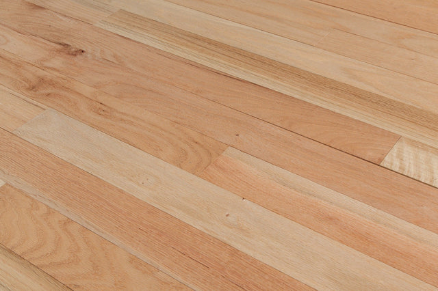 Red Oak Unfinished Solid Hardwood Flooring in Red Oak - Euro Character
