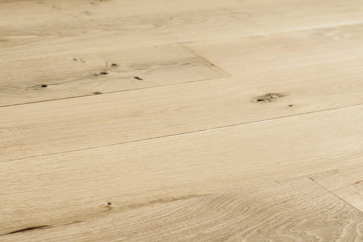 Live Sawn Solid White Oak Unfinished Hardwood Flooring — 6"