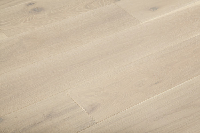 Artisan Brushed Oak Engineered Hardwood Flooring 3