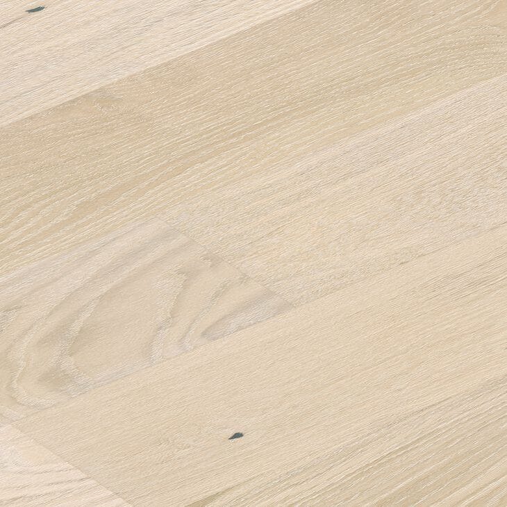 Oak Advantage 6.5in Wirebrushed Oak Engineered Hardwood Flooring