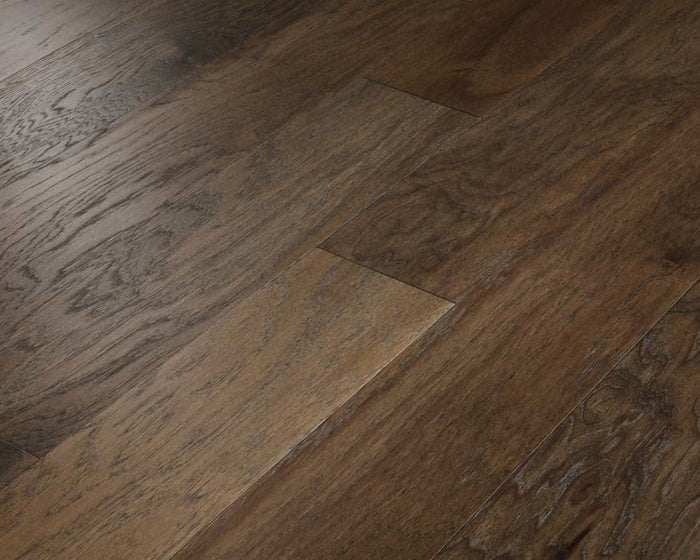 Bountiful 6.5in Wirebrushed Hickory Engineered Hardwood Flooring 2