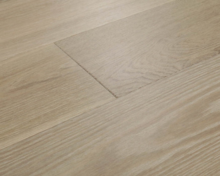 Oak Superior 7.5in Oak Engineered Hardwood Flooring 1
