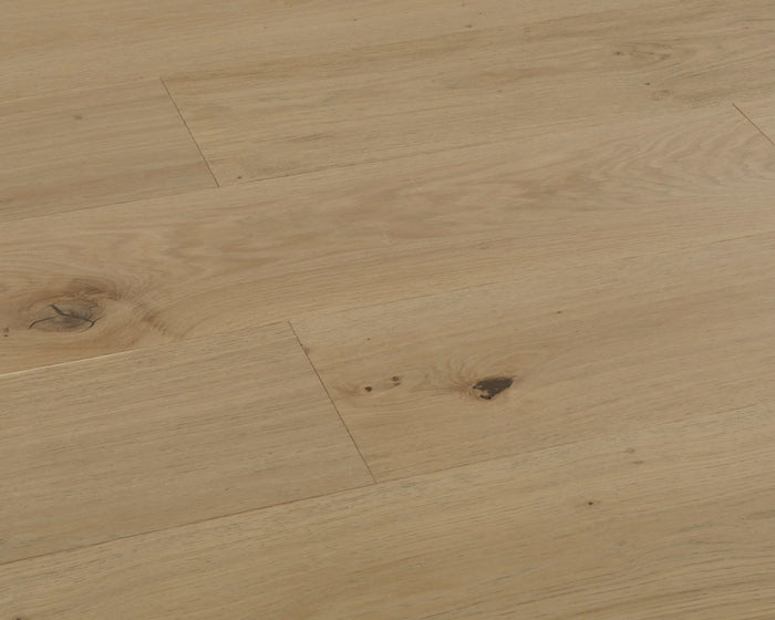 Grand Width 9.5in White Oak Engineered Hardwood Flooring 4