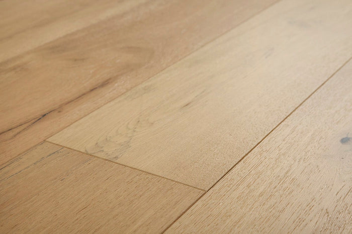 Artisan Brushed Oak Engineered Hardwood Flooring 5