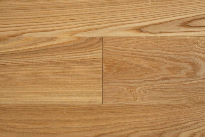 Traditional Oak Engineered Hardwood Flooring 3