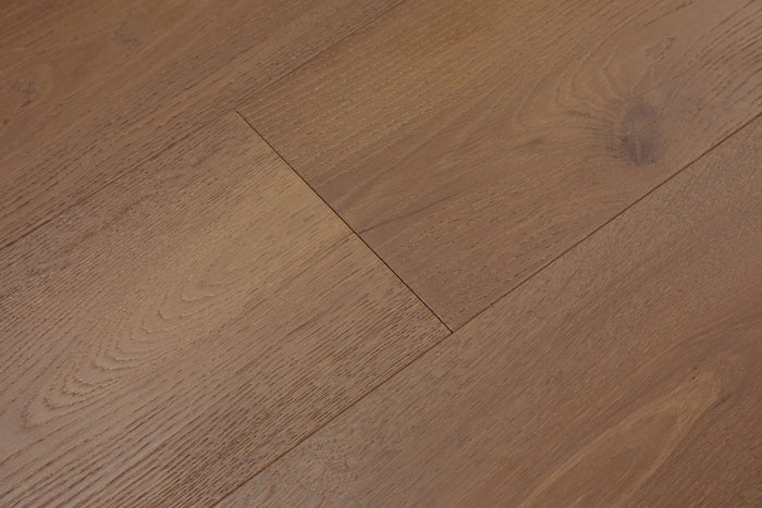 Grand Width 9.5in White Oak Engineered Hardwood Flooring 4