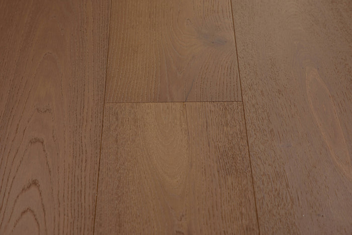 Grand Width 9.5in White Oak Engineered Hardwood Flooring 5