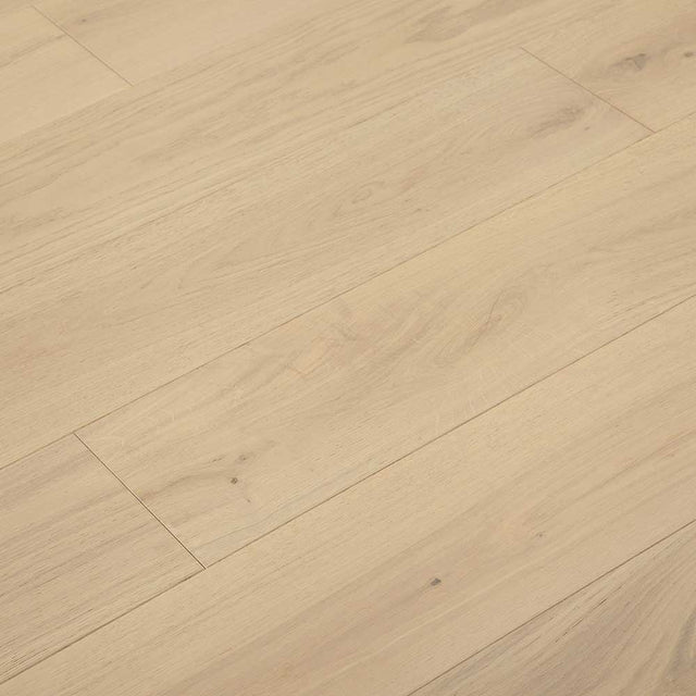 Premier Oak Engineered Hardwood in Pearle