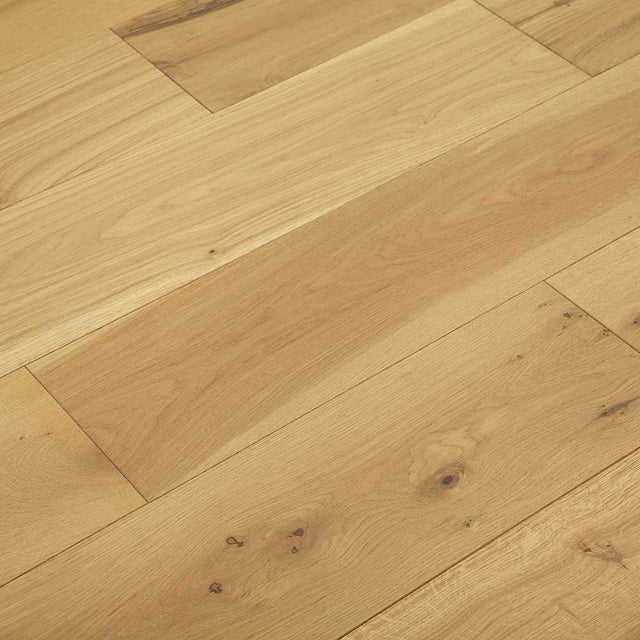 Artisan Brushed Oak Engineered Hardwood Flooring in 4mm Fer